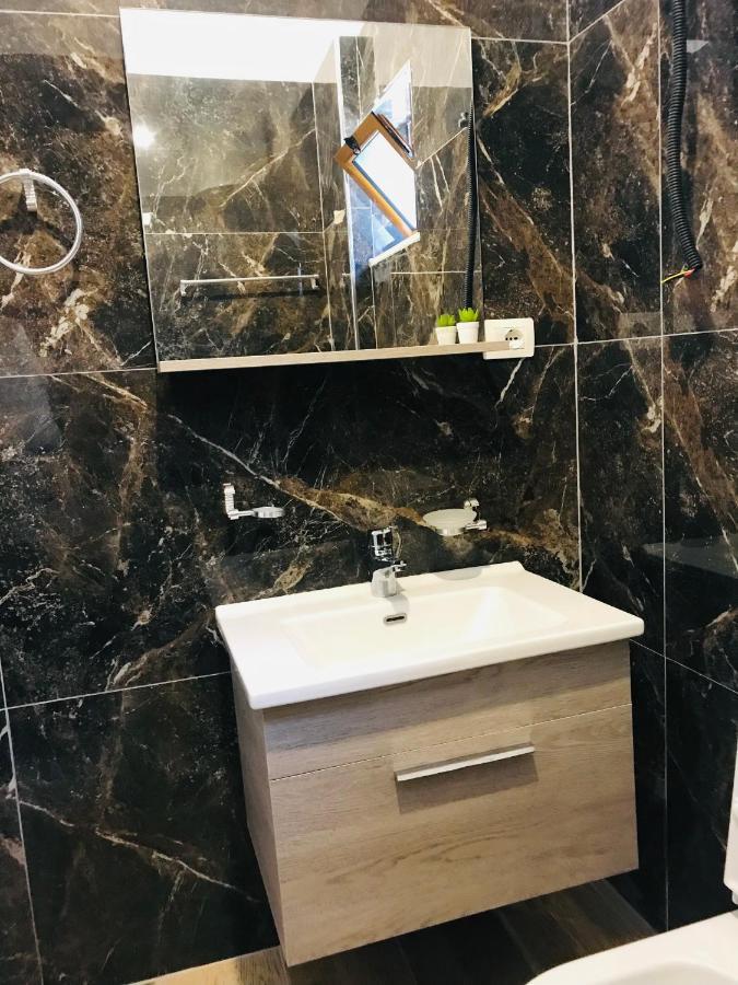 Enia'S Room Sarande Ngoại thất bức ảnh